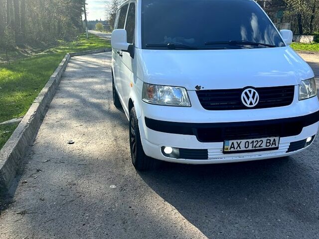 Білий Фольксваген Transporter, об'ємом двигуна 19 л та пробігом 500 тис. км за 8000 $, фото 1 на Automoto.ua