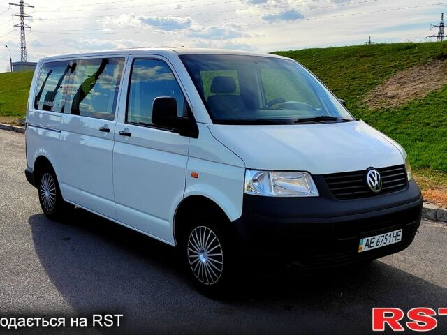 Белый Фольксваген Transporter, объемом двигателя 1.9 л и пробегом 298 тыс. км за 8900 $, фото 1 на Automoto.ua