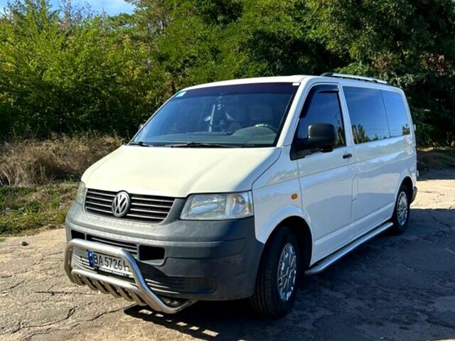 Білий Фольксваген Transporter, об'ємом двигуна 1.9 л та пробігом 500 тис. км за 8000 $, фото 1 на Automoto.ua