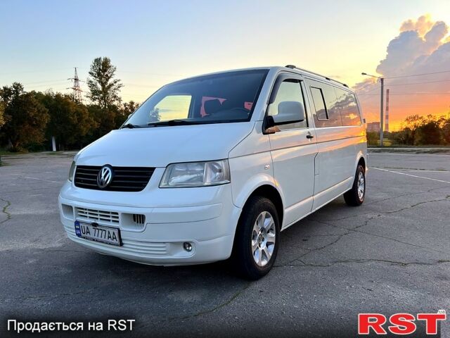 Білий Фольксваген Transporter, об'ємом двигуна 2.5 л та пробігом 325 тис. км за 7200 $, фото 1 на Automoto.ua
