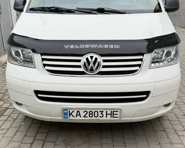 Білий Фольксваген Transporter, об'ємом двигуна 2.5 л та пробігом 279 тис. км за 11000 $, фото 1 на Automoto.ua