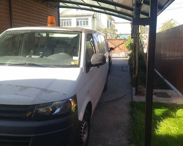 Белый Фольксваген Transporter, объемом двигателя 2 л и пробегом 205 тыс. км за 10500 $, фото 1 на Automoto.ua