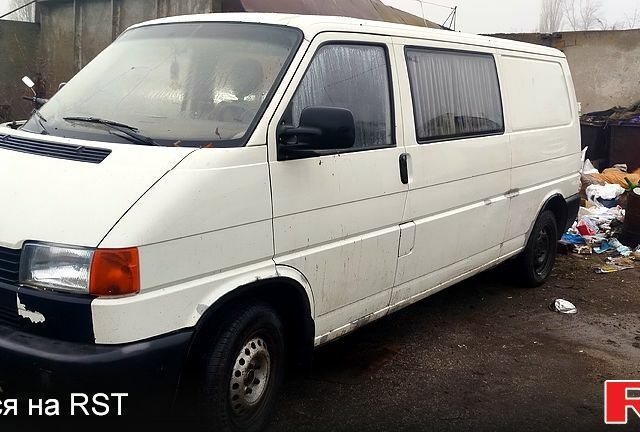 Белый Фольксваген Transporter, объемом двигателя 2.5 л и пробегом 0 тыс. км за 4000 $, фото 1 на Automoto.ua