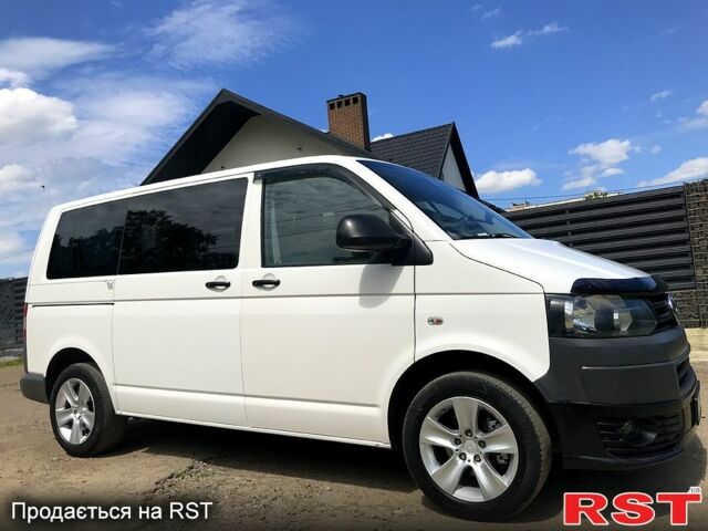 Белый Фольксваген Transporter, объемом двигателя 20 л и пробегом 282 тыс. км за 14500 $, фото 1 на Automoto.ua