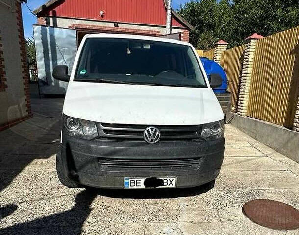 Білий Фольксваген Transporter, об'ємом двигуна 1.97 л та пробігом 280 тис. км за 16000 $, фото 1 на Automoto.ua