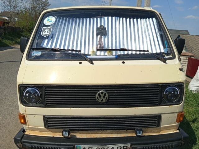 Бежевий Фольксваген Transporter, об'ємом двигуна 1.7 л та пробігом 450 тис. км за 3000 $, фото 1 на Automoto.ua