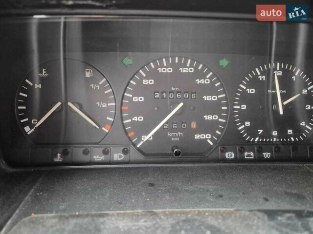 Бежевий Фольксваген Transporter, об'ємом двигуна 1.9 л та пробігом 310 тис. км за 4800 $, фото 1 на Automoto.ua