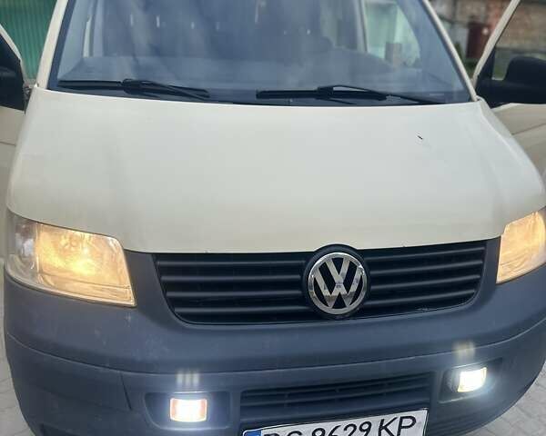 Бежевый Фольксваген Transporter, объемом двигателя 1.9 л и пробегом 450 тыс. км за 6400 $, фото 1 на Automoto.ua