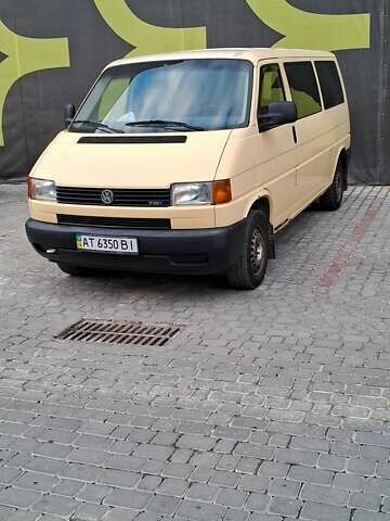 Бежевый Фольксваген Transporter, объемом двигателя 2.46 л и пробегом 356 тыс. км за 5500 $, фото 1 на Automoto.ua