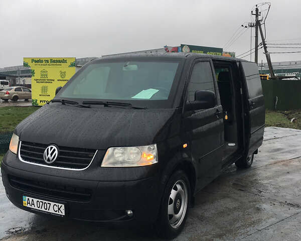 Чорний Фольксваген Transporter, об'ємом двигуна 3 л та пробігом 130 тис. км за 39000 $, фото 1 на Automoto.ua