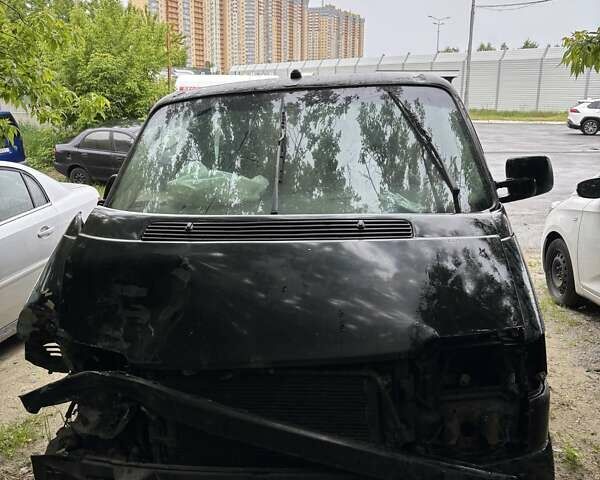 Чорний Фольксваген Transporter, об'ємом двигуна 2.5 л та пробігом 420 тис. км за 3000 $, фото 1 на Automoto.ua