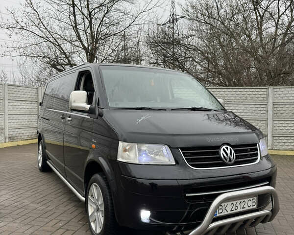 Черный Фольксваген Transporter, объемом двигателя 2.5 л и пробегом 359 тыс. км за 7999 $, фото 1 на Automoto.ua