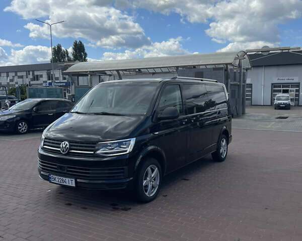 Черный Фольксваген Transporter, объемом двигателя 2 л и пробегом 282 тыс. км за 23900 $, фото 1 на Automoto.ua