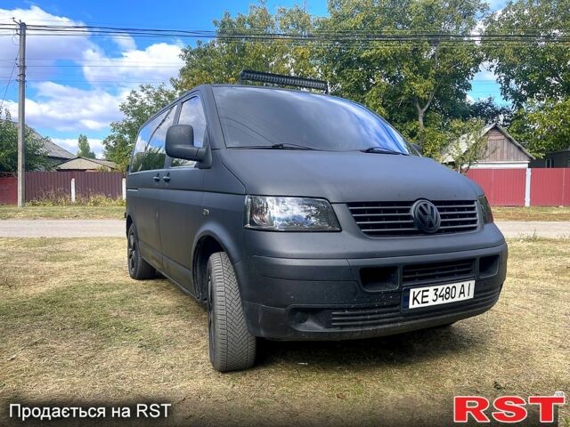 Чорний Фольксваген Transporter, об'ємом двигуна 1.9 л та пробігом 312 тис. км за 8000 $, фото 1 на Automoto.ua