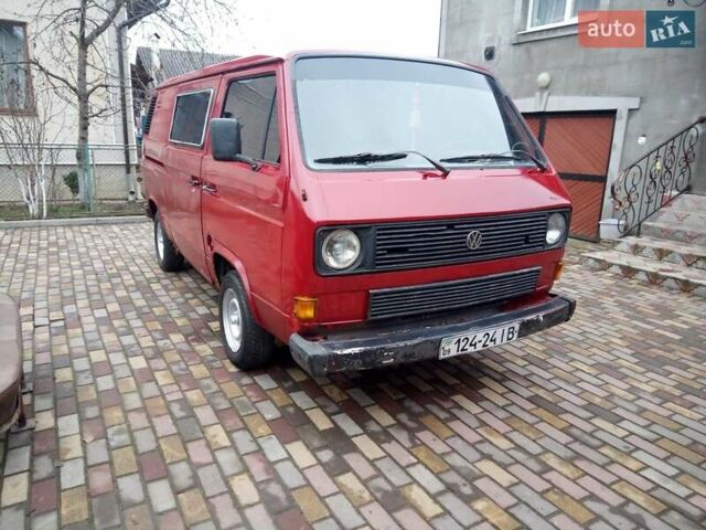Красный Фольксваген Transporter, объемом двигателя 1 л и пробегом 300 тыс. км за 1650 $, фото 1 на Automoto.ua