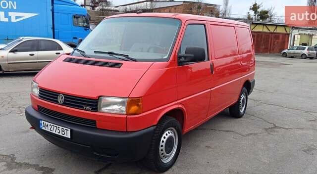 Червоний Фольксваген Transporter, об'ємом двигуна 2.46 л та пробігом 275 тис. км за 7000 $, фото 1 на Automoto.ua