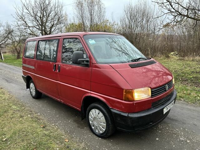 Красный Фольксваген Transporter, объемом двигателя 1.9 л и пробегом 300 тыс. км за 2200 $, фото 1 на Automoto.ua