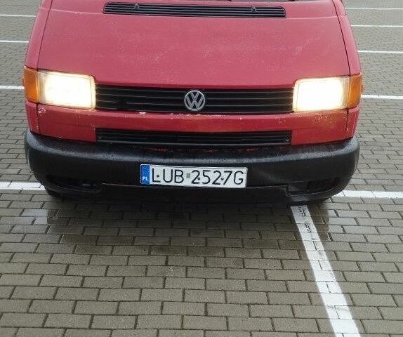 Красный Фольксваген Transporter, объемом двигателя 9 л и пробегом 4 тыс. км за 2100 $, фото 1 на Automoto.ua