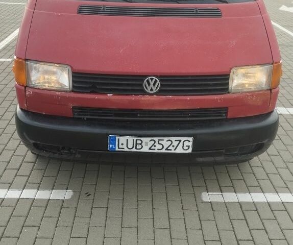 Красный Фольксваген Transporter, объемом двигателя 9 л и пробегом 4 тыс. км за 2300 $, фото 1 на Automoto.ua