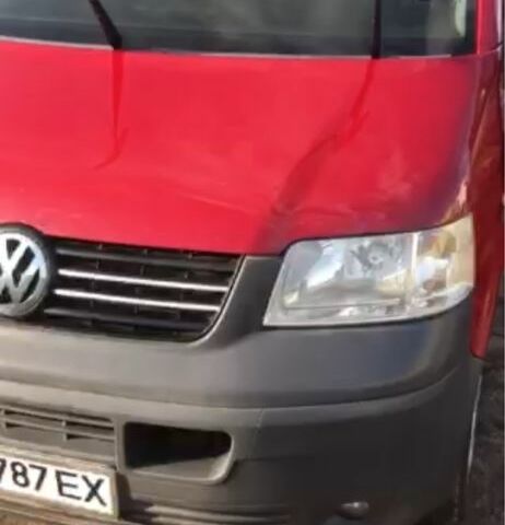 Червоний Фольксваген Transporter, об'ємом двигуна 2.5 л та пробігом 190 тис. км за 10200 $, фото 1 на Automoto.ua
