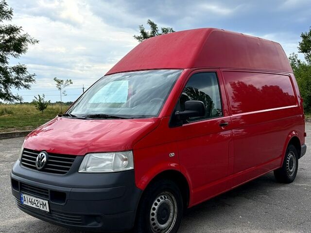 Красный Фольксваген Transporter, объемом двигателя 2.5 л и пробегом 322 тыс. км за 7200 $, фото 1 на Automoto.ua