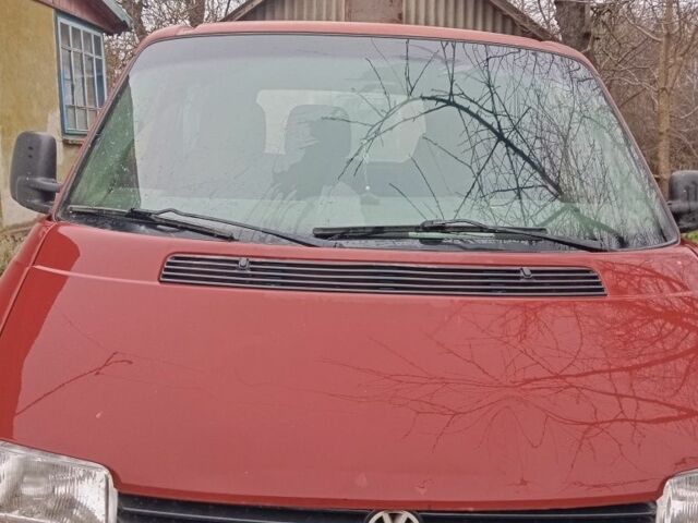 Красный Фольксваген Transporter, объемом двигателя 0 л и пробегом 500 тыс. км за 2750 $, фото 1 на Automoto.ua