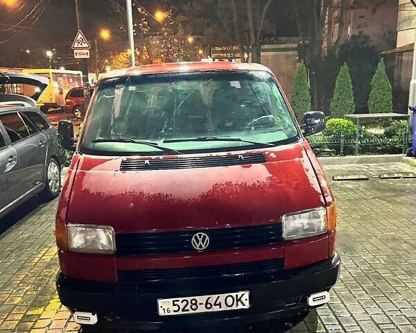 Красный Фольксваген Transporter, объемом двигателя 2.4 л и пробегом 414 тыс. км за 2355 $, фото 1 на Automoto.ua