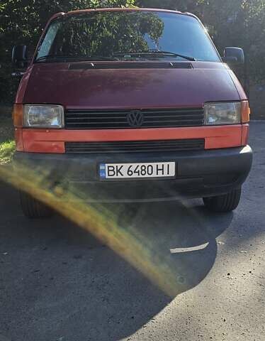 Красный Фольксваген Transporter, объемом двигателя 2.37 л и пробегом 1 тыс. км за 3400 $, фото 1 на Automoto.ua