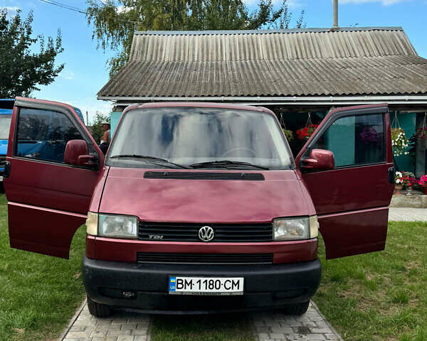 Красный Фольксваген Transporter, объемом двигателя 2.5 л и пробегом 376 тыс. км за 6800 $, фото 1 на Automoto.ua