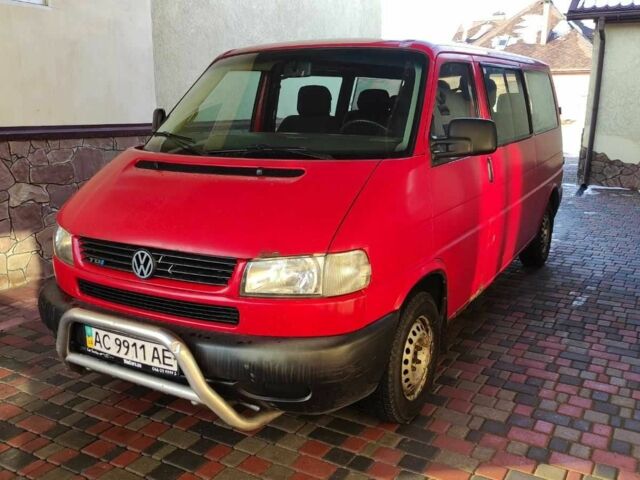 Красный Фольксваген Transporter, объемом двигателя 2.5 л и пробегом 450 тыс. км за 6000 $, фото 1 на Automoto.ua