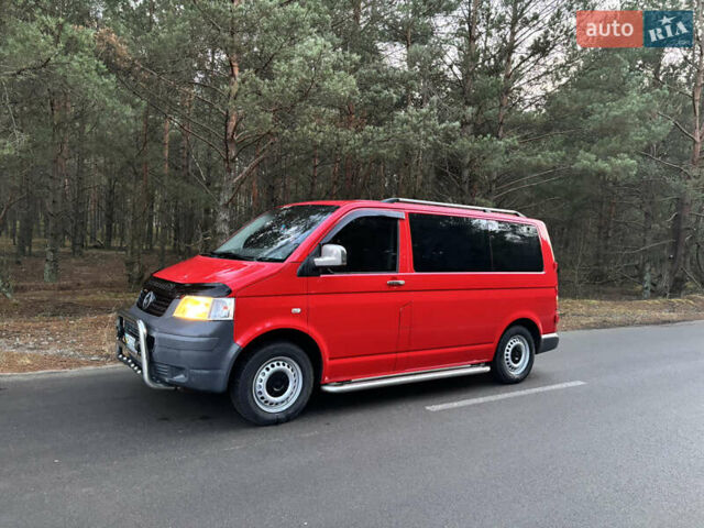 Красный Фольксваген Transporter, объемом двигателя 1.98 л и пробегом 259 тыс. км за 8500 $, фото 1 на Automoto.ua