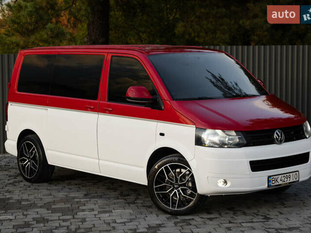 Красный Фольксваген Transporter, объемом двигателя 1.97 л и пробегом 470 тыс. км за 12900 $, фото 1 на Automoto.ua