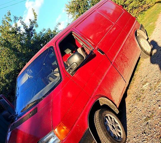 Фольксваген Transporter, объемом двигателя 1.9 л и пробегом 260 тыс. км за 4600 $, фото 1 на Automoto.ua