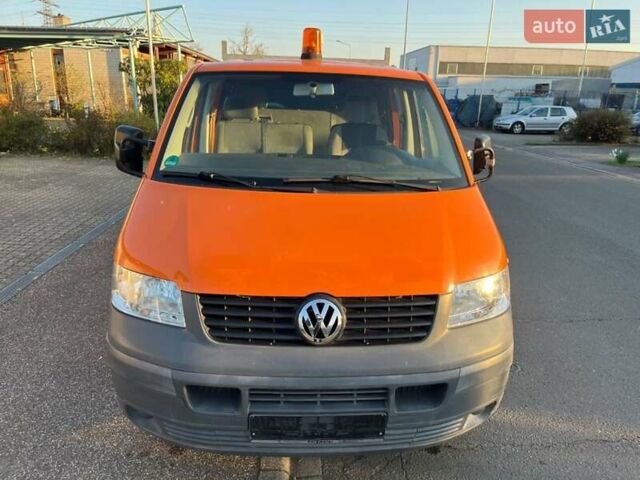 Фольксваген Transporter, объемом двигателя 1.9 л и пробегом 300 тыс. км за 1800 $, фото 1 на Automoto.ua
