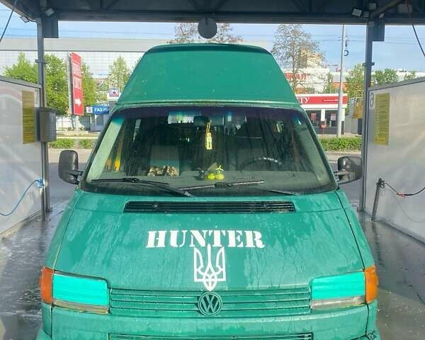 Фольксваген Transporter, объемом двигателя 2.5 л и пробегом 700 тыс. км за 4728 $, фото 1 на Automoto.ua