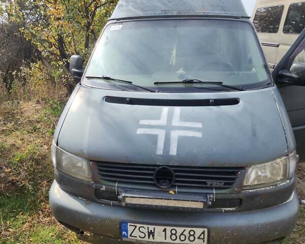 Фольксваген Transporter, объемом двигателя 2.5 л и пробегом 305 тыс. км за 2536 $, фото 1 на Automoto.ua
