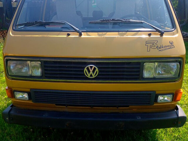 Фольксваген Transporter, объемом двигателя 1.6 л и пробегом 200 тыс. км за 5700 $, фото 1 на Automoto.ua