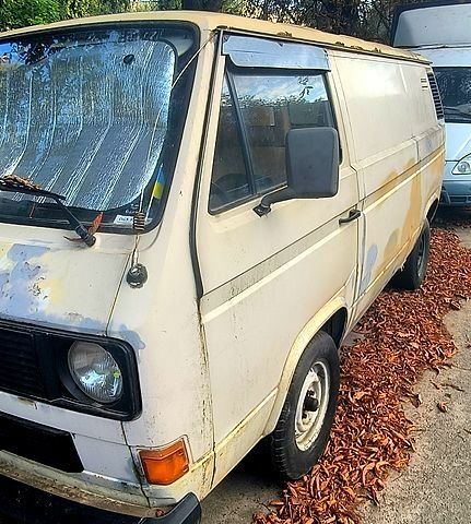 Фольксваген Transporter, объемом двигателя 1.9 л и пробегом 300 тыс. км за 555 $, фото 1 на Automoto.ua