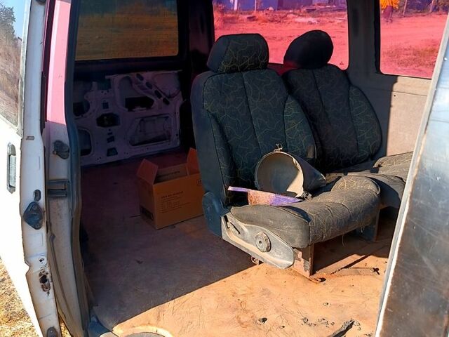 Фольксваген Transporter, объемом двигателя 2.4 л и пробегом 300 тыс. км за 2500 $, фото 1 на Automoto.ua