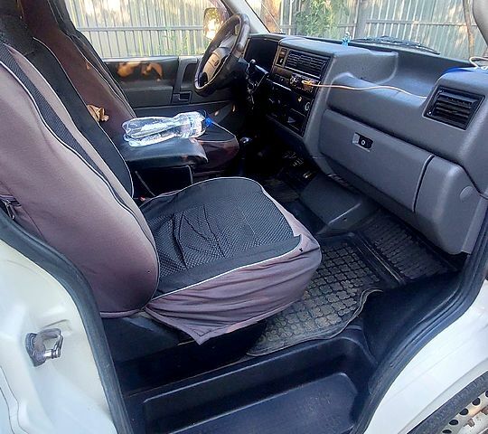 Фольксваген Transporter, об'ємом двигуна 1.9 л та пробігом 200 тис. км за 4900 $, фото 1 на Automoto.ua