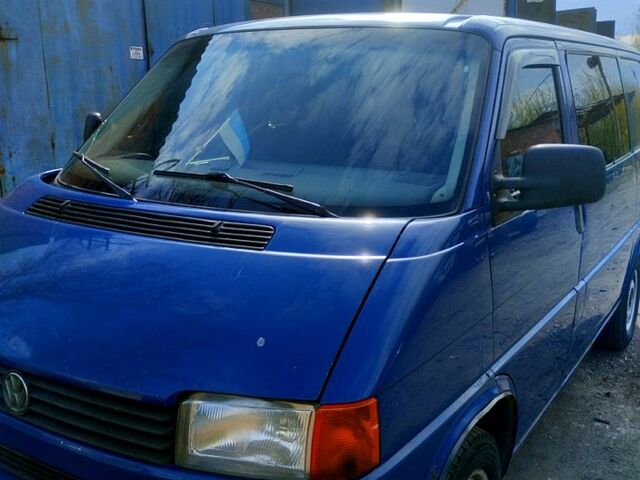 Фольксваген Transporter, объемом двигателя 19 л и пробегом 300 тыс. км за 4000 $, фото 1 на Automoto.ua
