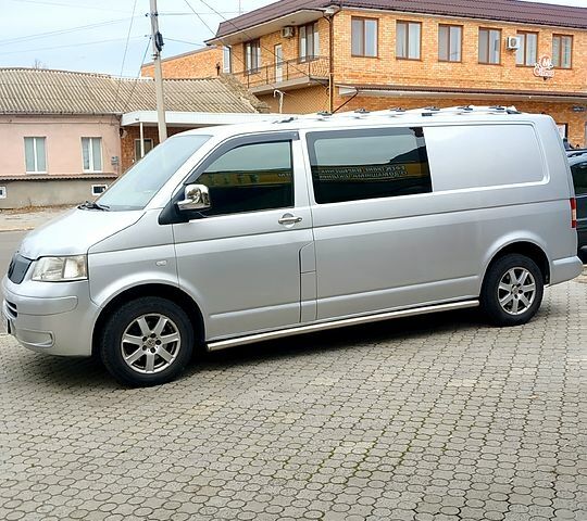 Фольксваген Transporter, объемом двигателя 2.5 л и пробегом 315 тыс. км за 7999 $, фото 1 на Automoto.ua