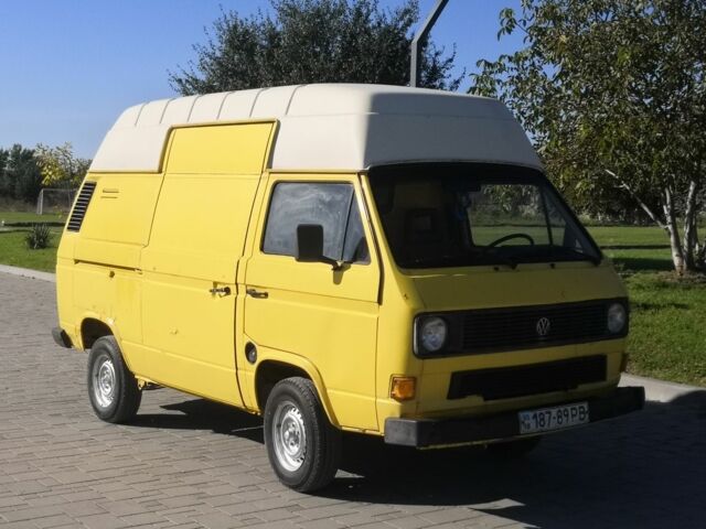 Желтый Фольксваген Transporter, объемом двигателя 1.6 л и пробегом 584 тыс. км за 1500 $, фото 1 на Automoto.ua