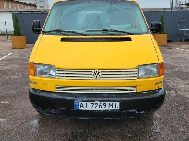Желтый Фольксваген Transporter, объемом двигателя 0 л и пробегом 340 тыс. км за 3200 $, фото 1 на Automoto.ua