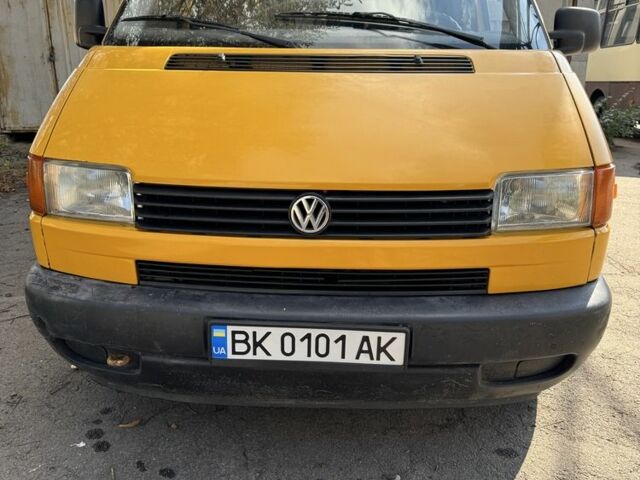 Жовтий Фольксваген Transporter, об'ємом двигуна 2.4 л та пробігом 450 тис. км за 4000 $, фото 1 на Automoto.ua