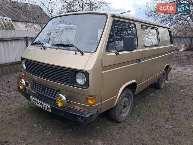 Желтый Фольксваген Transporter, объемом двигателя 1.9 л и пробегом 300 тыс. км за 1200 $, фото 1 на Automoto.ua