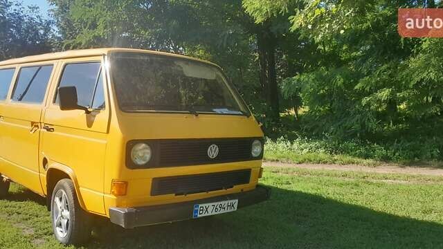 Жовтий Фольксваген Transporter, об'ємом двигуна 1.9 л та пробігом 100 тис. км за 2900 $, фото 1 на Automoto.ua
