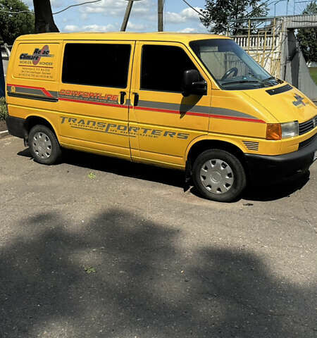 Жовтий Фольксваген Transporter, об'ємом двигуна 1.9 л та пробігом 409 тис. км за 5000 $, фото 1 на Automoto.ua