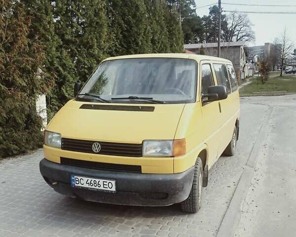 Жовтий Фольксваген Transporter, об'ємом двигуна 1.9 л та пробігом 250 тис. км за 4800 $, фото 1 на Automoto.ua