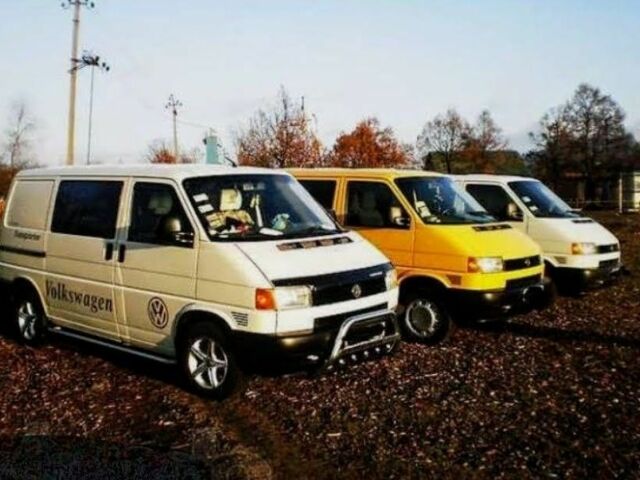 Желтый Фольксваген Transporter, объемом двигателя 2 л и пробегом 250 тыс. км за 850 $, фото 1 на Automoto.ua